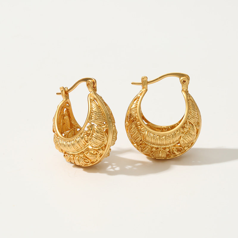 Old Gold Light Luxury Exaggerated Earrings