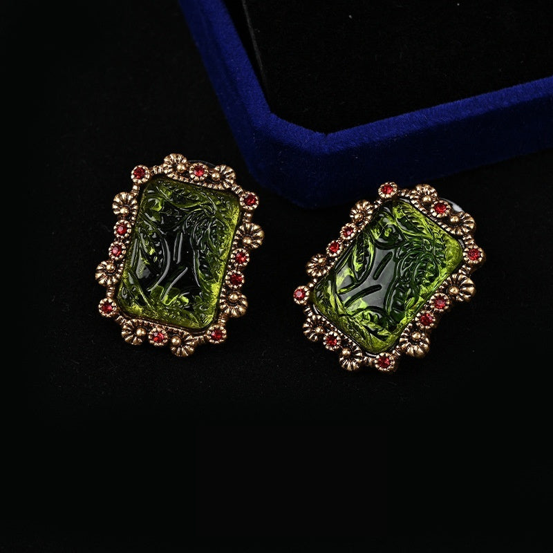 MidRange LightLuxury Jewelry Emerald Glass Earring And Necklace Set